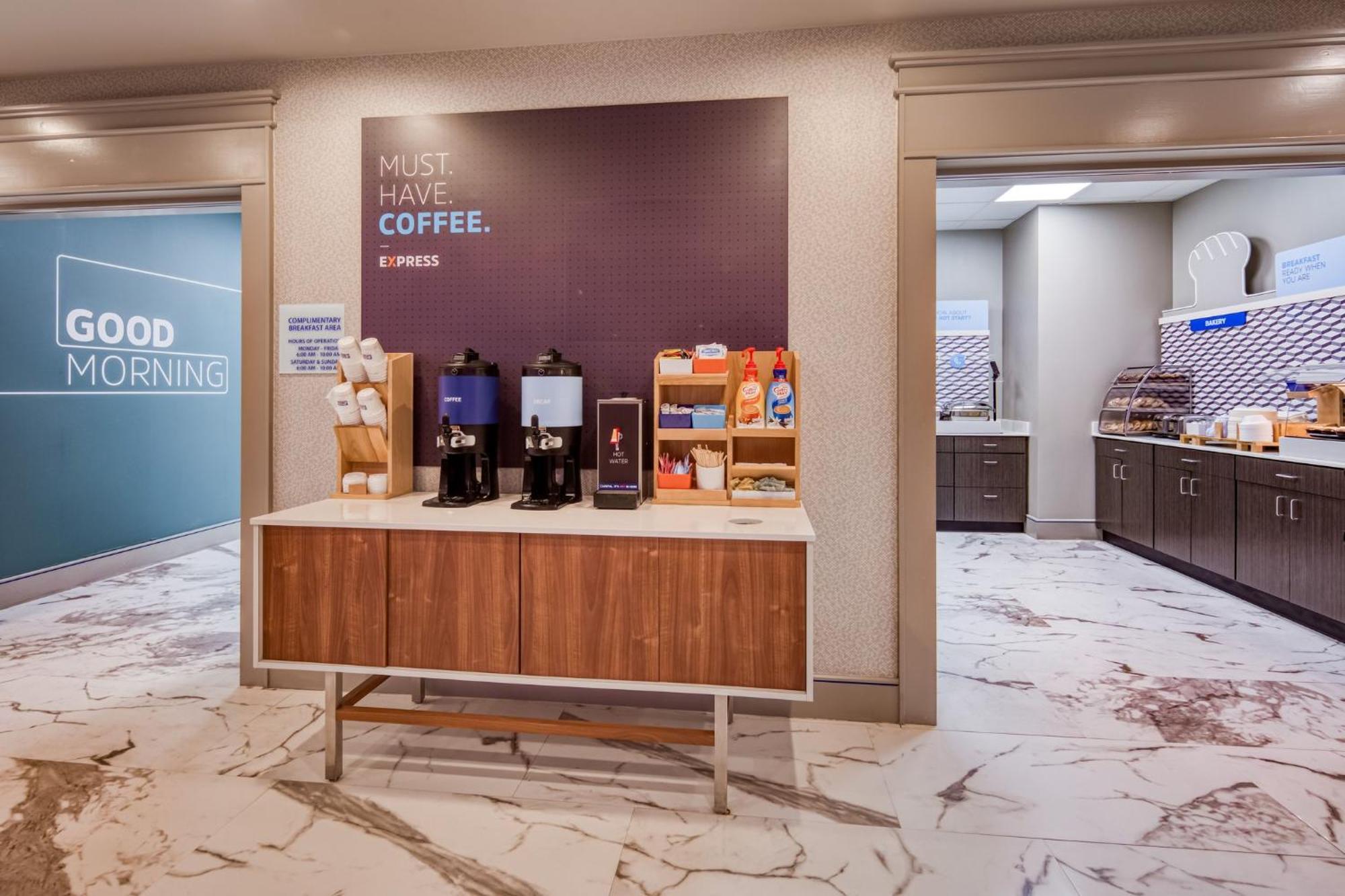 Holiday Inn Express - Kansas City Downtown By Ihg Екстериор снимка